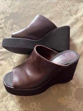 VINTAGE 90s Bongo Leather Platform Mules Slides Barely Worn